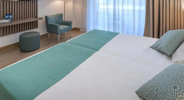 Трёхместный номер Standard 4R Casablanca Playa