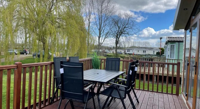 Beautiful 2 bedroom Helmsley Lodge