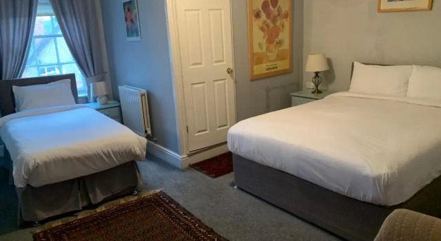 Четырёхместный номер Standard The Red House Guest House