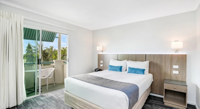 Двухместный номер Deluxe с балконом Cairns Sheridan Hotel