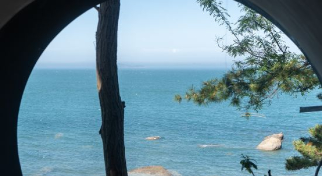 Liyu · On the Cliff Vacation Apartment (Laoshan Scenic Spot), Prenota Appartamento Qingdao 