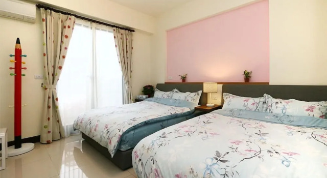 Четырёхместный номер Standard с балконом Lucky Star B&B