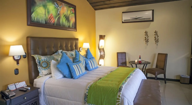Hotel Arenal Springs Resort & Spa, Buchen Sie Resort SPA-Hotels in Fortuna, SPA
