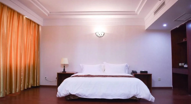 Beilingju hotel, Rezerwuj Hotel Hotele w Shenzhen z parkingiem, Parking