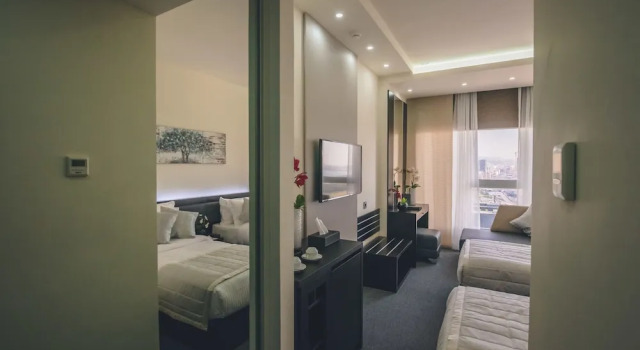 Номер Deluxe с видом на море Louis V Hotel Beirut