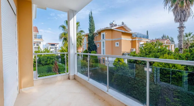 Luxury Private Villa With Pool and Garden in Serik, Забронировать Вилла Отели провинции Антальи с парковкой, Парковка