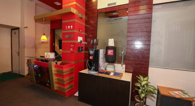Pawan Putra, Boek Hotel Calcutta 