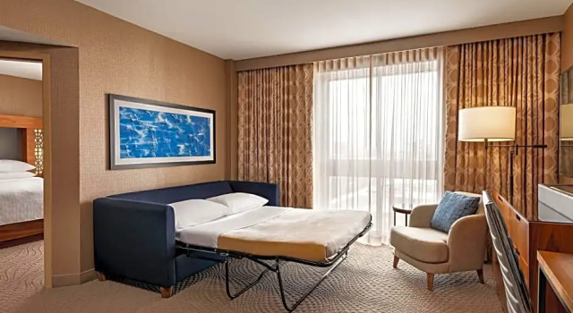 Люкс Sheraton Toronto Airport Hotel & Conference Centre