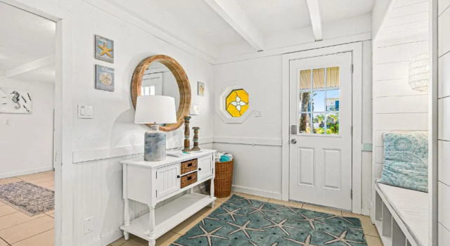 Pelican Beach Private Ocean Front Beach House- Sleeps 10 Bring Your Surf Boards