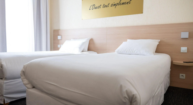 Двухместный номер Standard Hotel Kyriad Lamballe