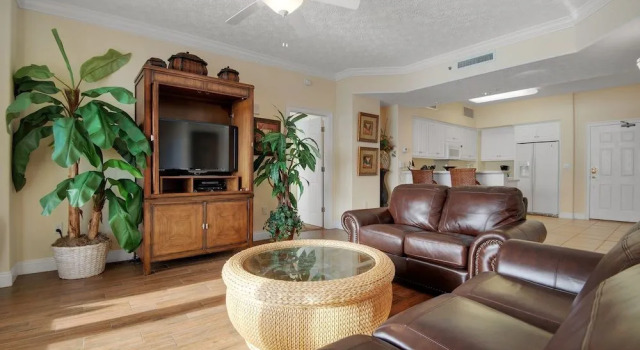 Spectacular Gulf front Condo with Beach and Picnic Area Access - Unit 1406 by RedAwning