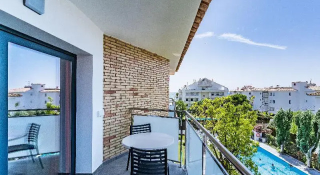 Четырёхместные апартаменты Apartamentos Sunway Apollo