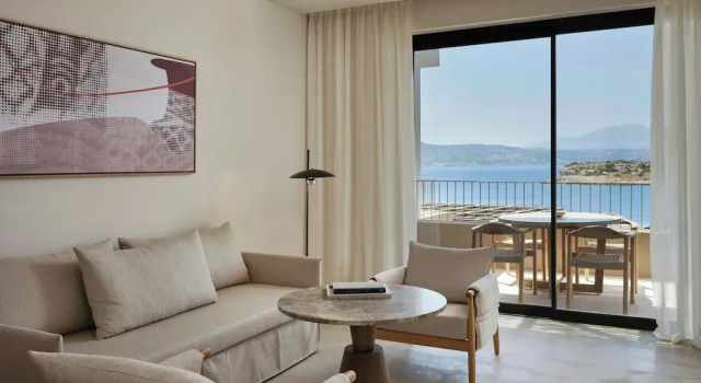 Двухместный номер семейный Deluxe с балконом и с видом на море JW Marriott Crete Resort & Spa