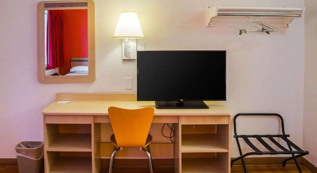 Четырёхместный номер Standard West Ashley Inn