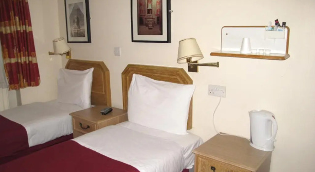 Трёхместный номер Standard Chiswick Lodge Hotel