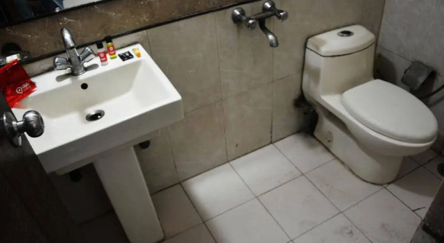 OYO Rooms Noida Sector 12 Metro Hospital