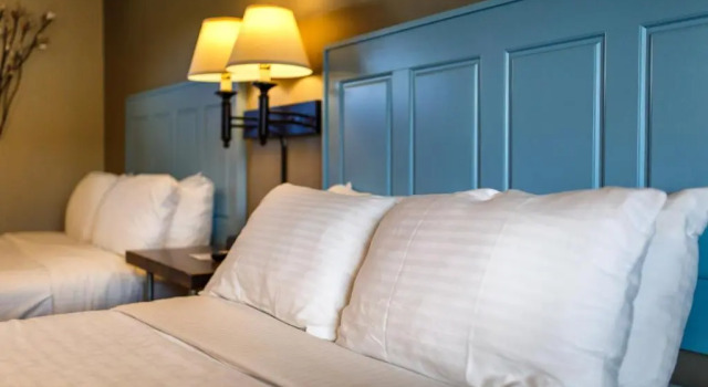Четырёхместный номер Standard Julies Park Cafe & Motel