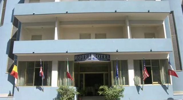 Hotel Club Costa Azzurra, Buchen Sie Hotel Brolo Sizilien