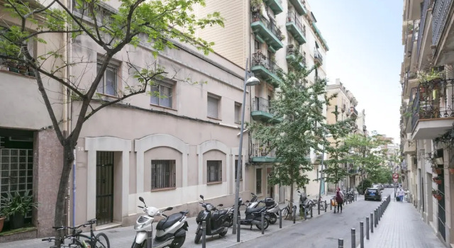Inside Barcelona Apartments Salvà