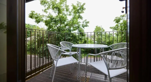 Апартаменты The South Wimbledon Place - Adorable 2bdr Flat With Balcony