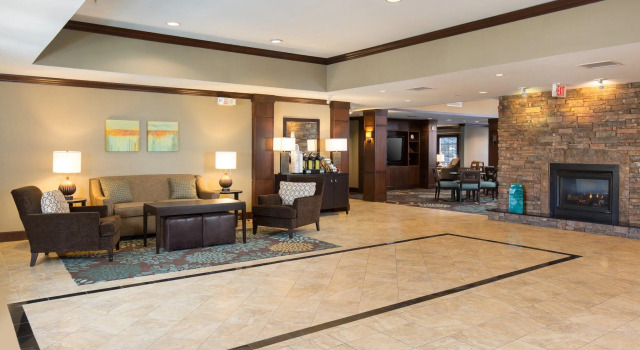 Staybridge Suites Toledo/Maumee, an IHG Hotel, Reserva ahora Hotel Hoteles en Maumee con piscina, Piscina