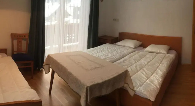 Charming Holiday Home in Gosau, Book Vacation Home Gosau 