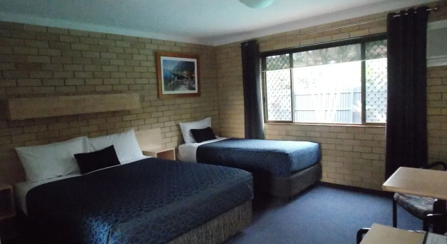 Wunpalm Motel & Cabins - Late check-in available, Prenota Motel Hotel a Queensland con parcheggio, Parcheggio