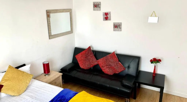 London Luxury Apartment, Private Bathroom, Varaa Huoneisto Asunnot kohteessa Merseyside, Huoneisto