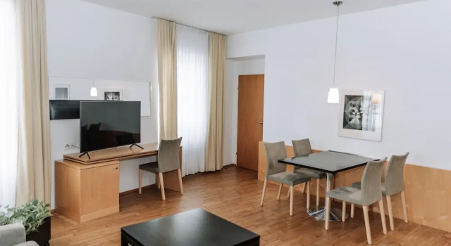 Семейные апартаменты HEINhotel vienna airport