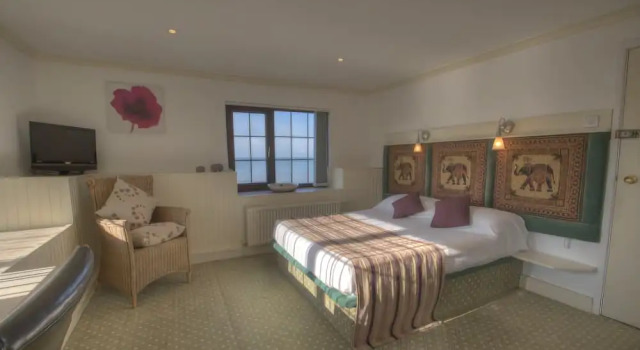 Plasmorfa Hotel, Book Hotel Llanon Ceredigion