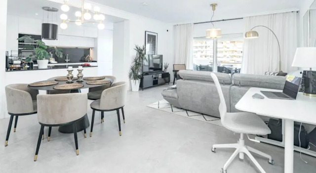 Апартаменты Deluxe LAL- Fantastic family penthouse close to beaches