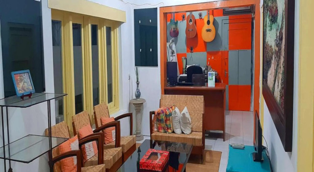 Dekaka Homestay, Rezervovat Hotel Kepanjen East Java