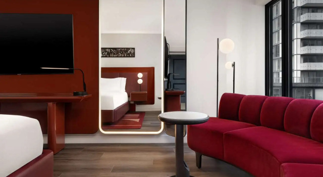 Номер Standard Revery Toronto Downtown, Curio Collection by Hilton