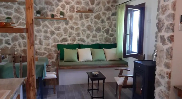 Diporto The House by the sea, Book Hotel Chorefto 