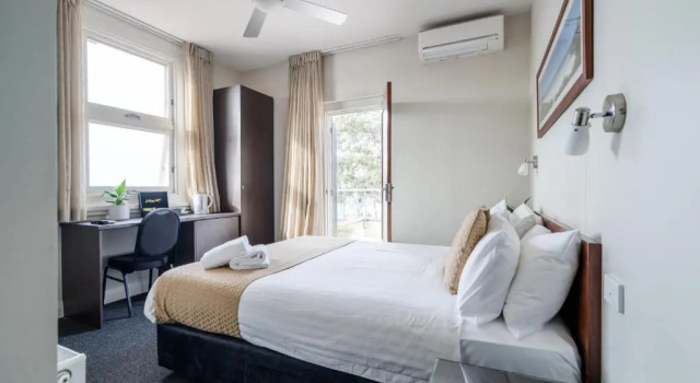Двухместный номер Standard с балконом и с видом на океан Huskisson Hotel