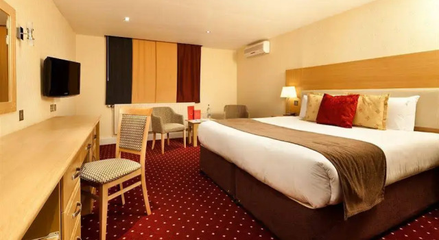 The White Horse, Rezervați Hotel Hertford 