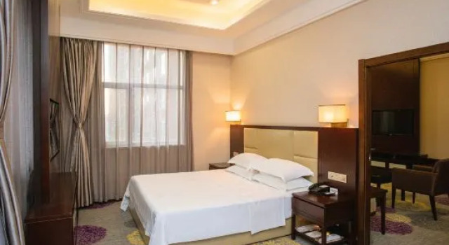 Люкс Starway Hotel (Yanji Park West Market)