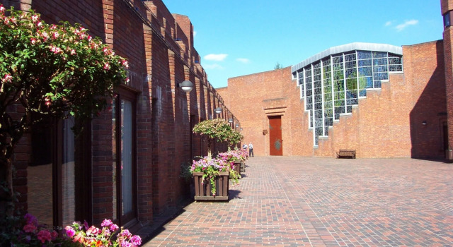 Robinson College - Cambridge University - Campus Accommodation, Buchen Sie Hotel Cambridge Großbritannien