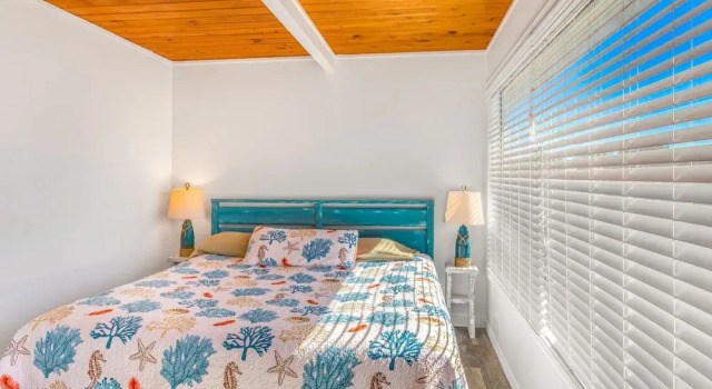 Sandy Days Condo in Ocean Shores, Забронировать Дом для отпуска Виллы Оушен-Шорс, рядом с Галерея Fusions, Вилла