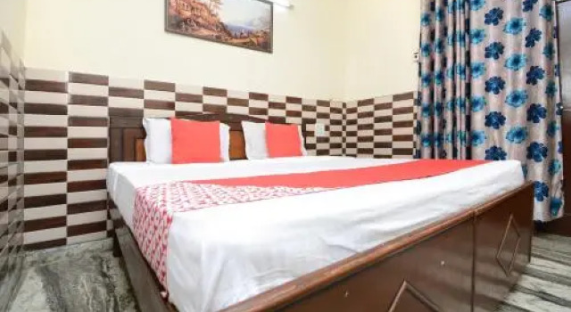 OYO 26919 Hotel New Golden