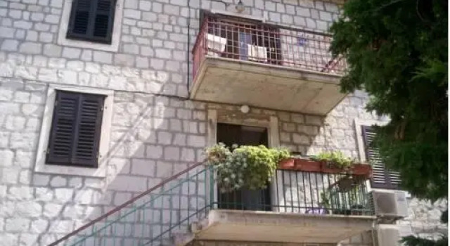 Apartments Anda & Josipa, Prenota Appartamento Splitska 