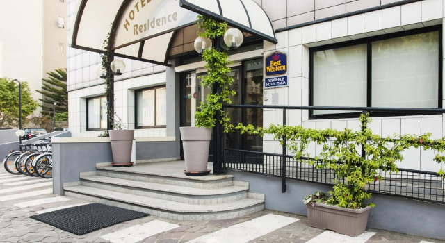 Best Western Hotel Residence Italia, Забронировать Отель Куарту-Сант-Элена Южная Сардиния