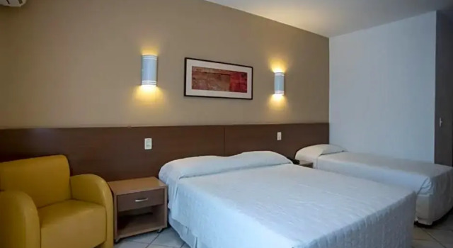 Трёхместный номер Standard Atobá Praia Hotel