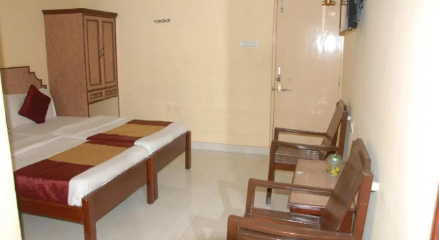 Двухместный номер Deluxe Hotel Bhavani Lodge