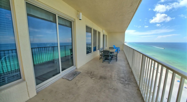 Номер Standard с 2 комнатами с балконом Wondrous Condo with Beach Access and Poolside Beach - Unit 2103 by RedAwning