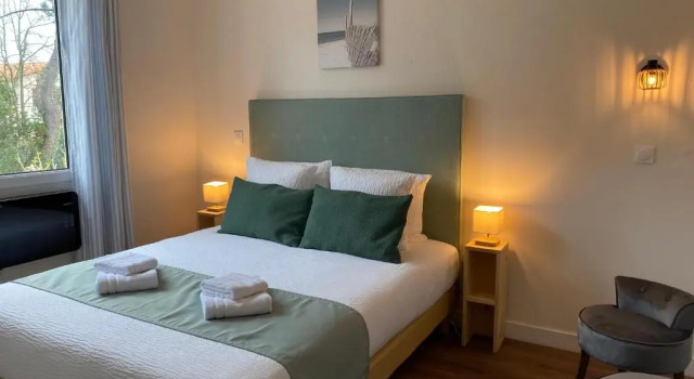 Номер Comfort Logis Hôtel Emeraude des Bois