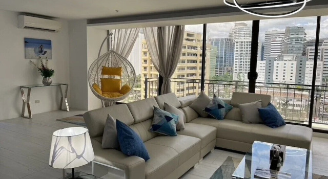 Номер Premier 88th Avenue