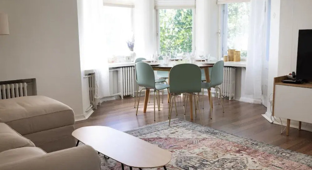 Апартаменты Classic 2ndhomes Charming 2BR Home w Balcony