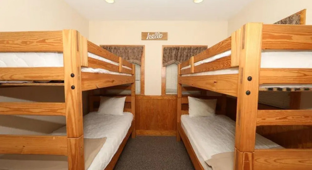 Apple Blossom 10 - Two Bedroom Chalet
