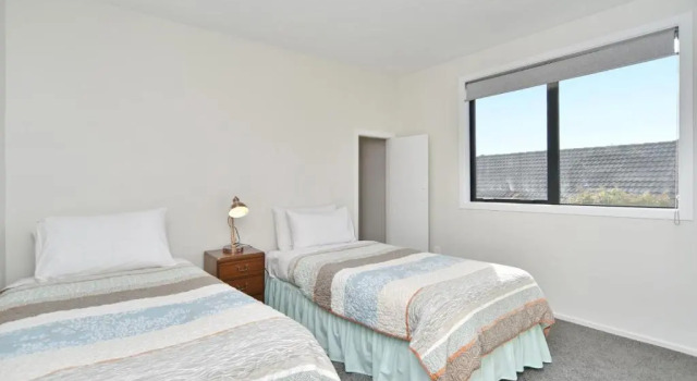 Lavandula 4 - Christchurch Holiday Homes, Забронировать Отель Avonhead 